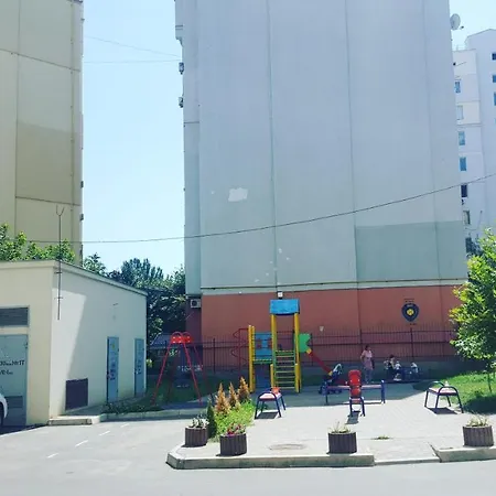 On Pishonovskaya 37 * Odesa